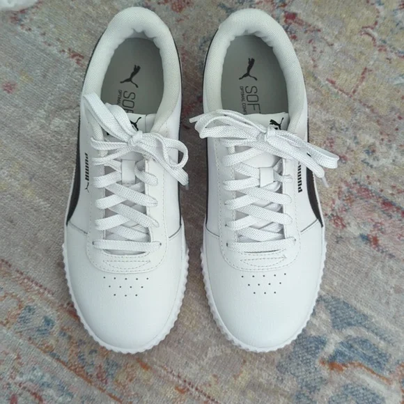 Puma Carina Platform Sneaker Size 8.5 Black and White - Picture 2 of 6